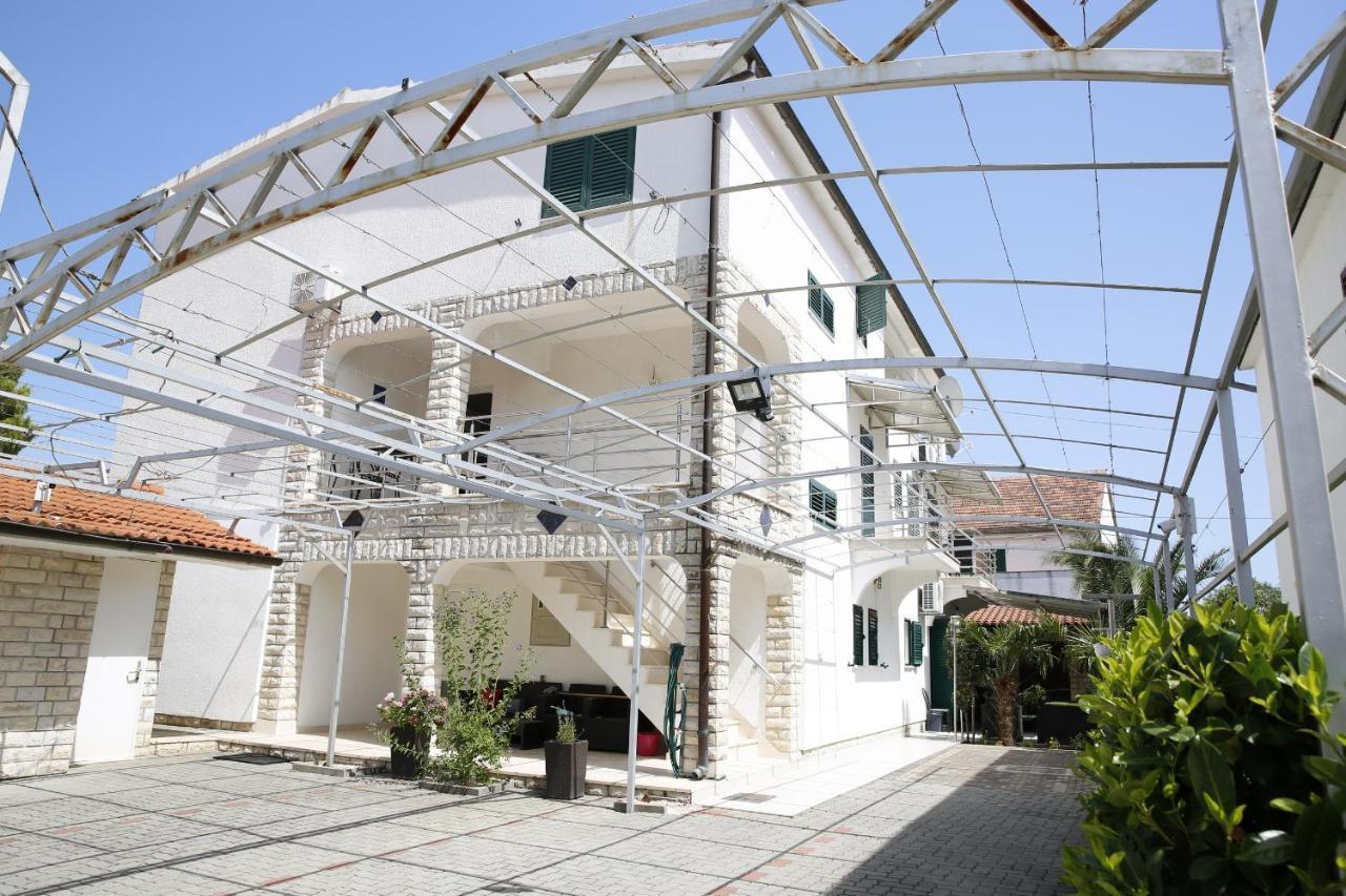 Apartments Lepur Водице Экстерьер фото